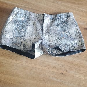 Guess  shorts  size 25 inch
